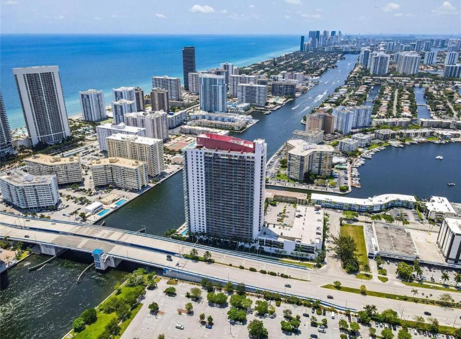 Ocean Views - Pool & Gym - Pet Friendly - Close To Beach Hallandale Beach Luaran gambar